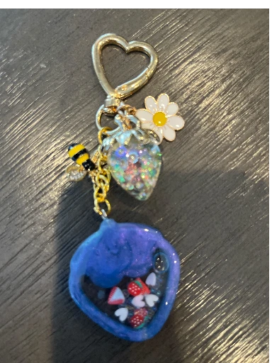 Strawberry Resin Shaker (Blue)