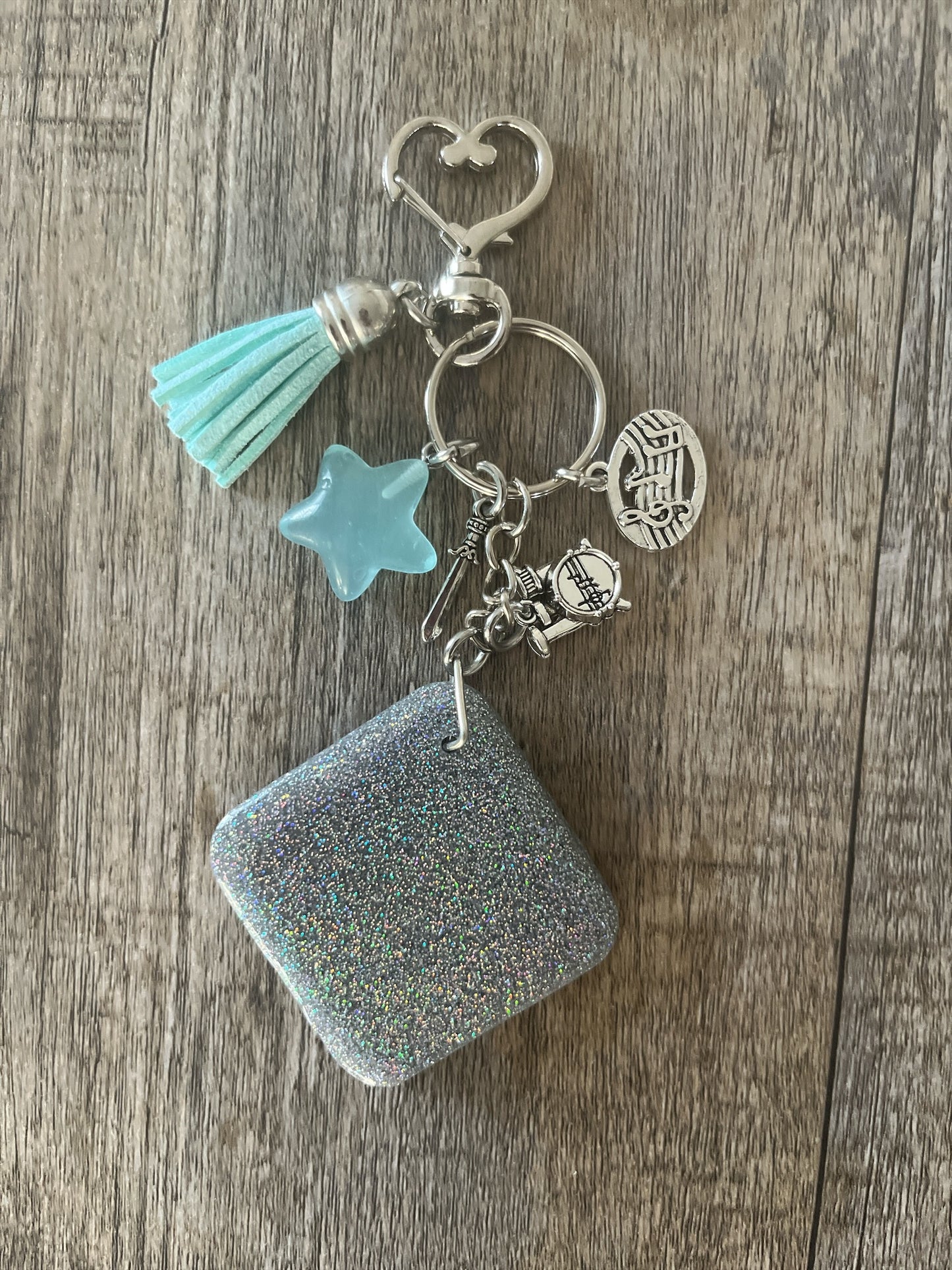 Handmade K-Pop Resin Bag Charms – Cute Idol-Inspired Accessories - 3