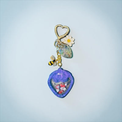 Strawberry Resin Shaker (Blue)