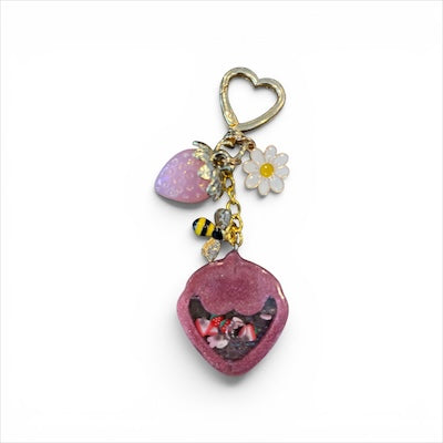 Strawberry Resin Shaker (Pink)
