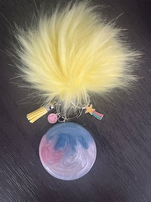 Smiley Face Resin Shaker 2